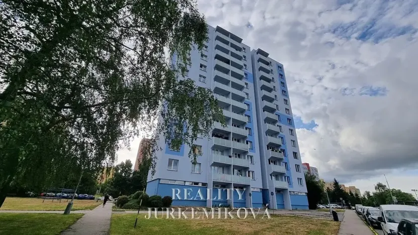 Pronájem bytu 2+kk, České Budějovice, Labská, 44 m2