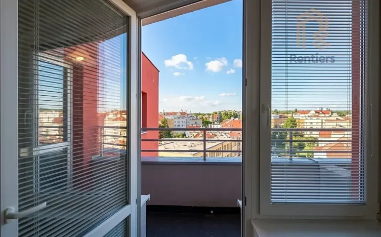 Prodej bytu 3+1, Kladno, nám. Edvarda Beneše, 52 m2