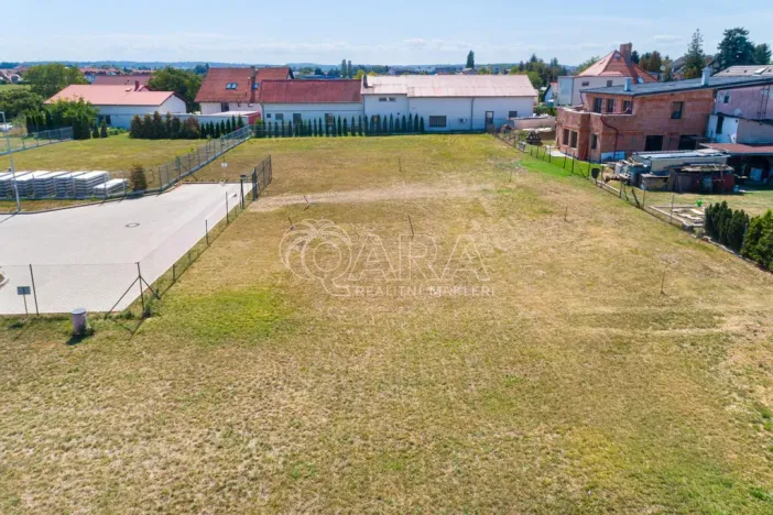 Prodej pozemku pro bydlení, Vestec, Máchova, 2304 m2
