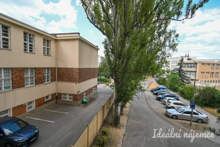 Pronájem bytu 2+kk, Brno, Poříčí, 51 m2