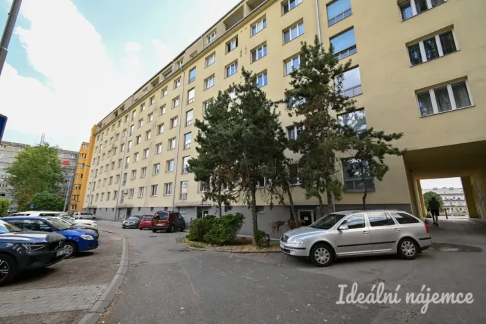 Pronájem bytu 2+kk, Brno, Poříčí, 51 m2
