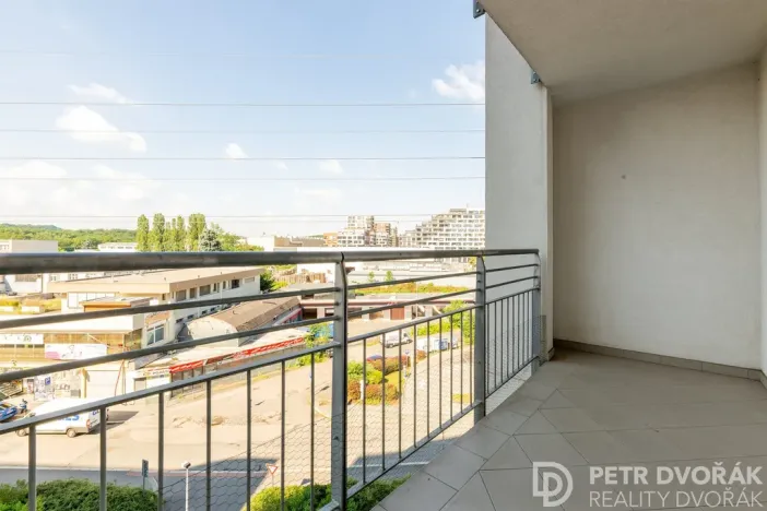 Prodej bytu 1+kk, Praha - Hloubětín, Nademlejnská, 38 m2