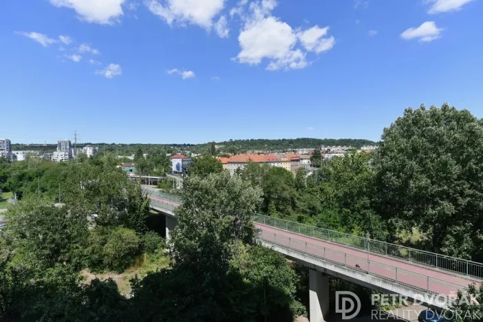 Prodej bytu 1+kk, Praha - Hloubětín, Nademlejnská, 38 m2