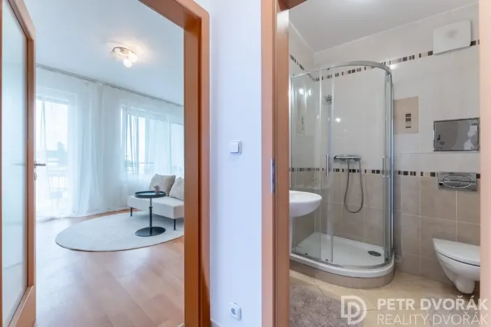 Prodej bytu 1+kk, Praha - Hloubětín, Nademlejnská, 38 m2