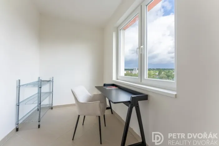 Prodej bytu 1+kk, Praha - Hloubětín, Nademlejnská, 38 m2