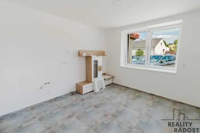 Pronájem bytu 2+kk, Zakřany, 28 m2