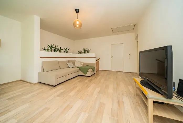 Pronájem bytu 3+1, Praha - Hodkovičky, V náklích, 93 m2