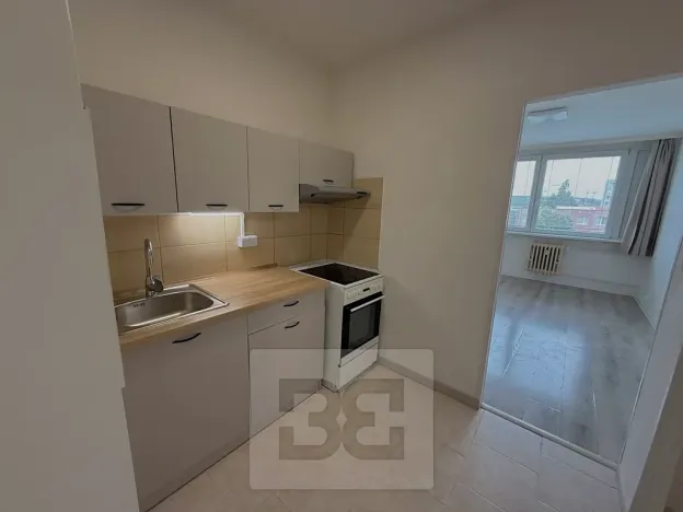 Pronájem bytu 2+kk, Kladno, Holandská, 38 m2