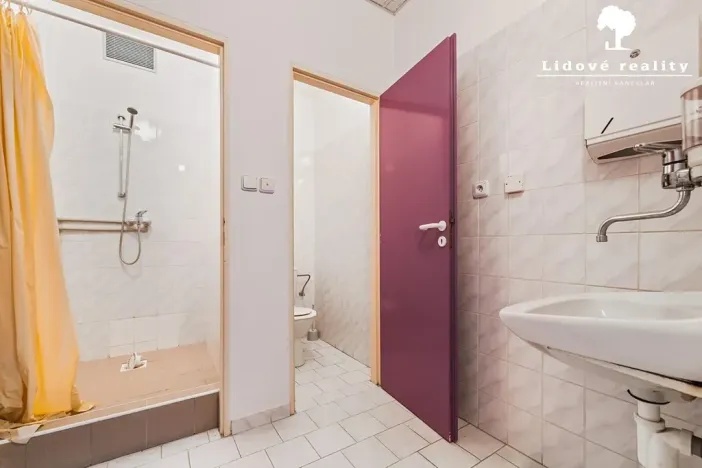 Prodej ordinace, Rožnov pod Radhoštěm, Lesní, 274 m2