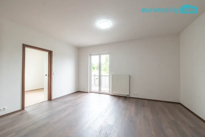 Prodej bytu 2+kk, Tachov, Na Třešňovce, 37 m2