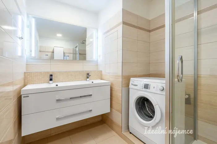 Pronájem bytu 3+1, Praha - Krč, Sládkovičova, 62 m2