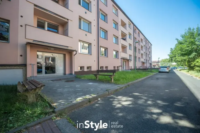 Pronájem bytu 1+1, Uherské Hradiště - Jarošov, Louky, 35 m2