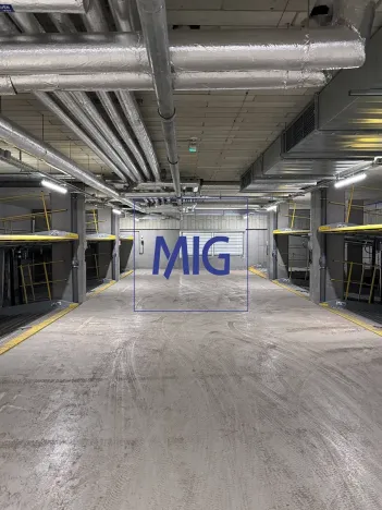 Pronájem garážového stání, Brno, Spolková, 15 m2