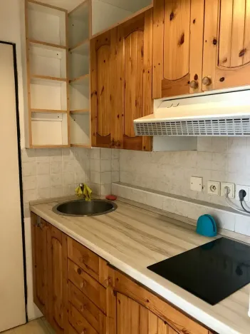 Pronájem bytu 1+kk, Praha, Na Čečeličce, 24 m2
