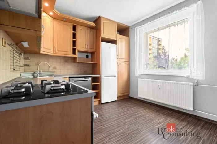 Prodej bytu 3+1, Sokolov, Spartakiádní, 81 m2