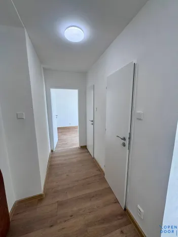 Pronájem bytu 1+1, Jirkov, Ervěnická, 35 m2
