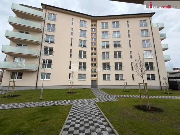 Pronájem bytu 2+kk, Karlovy Vary, Rolavská, 48 m2