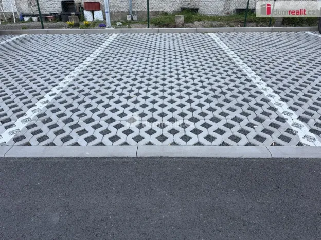 Pronájem bytu 2+kk, Karlovy Vary, Rolavská, 48 m2