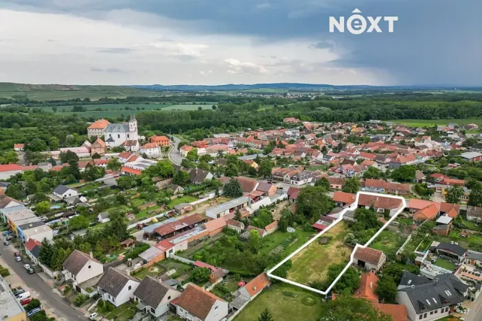 Prodej rodinného domu, Drnholec, nám. Svobody, 210 m2
