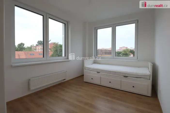 Pronájem bytu 3+kk, Karlovy Vary, Šumavská, 86 m2