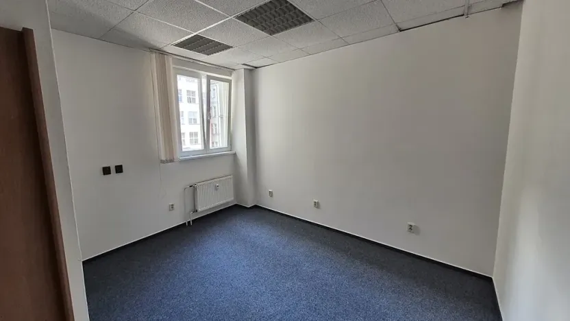 Pronájem kanceláře, Praha - Nové Město, Politických vězňů, 153 m2
