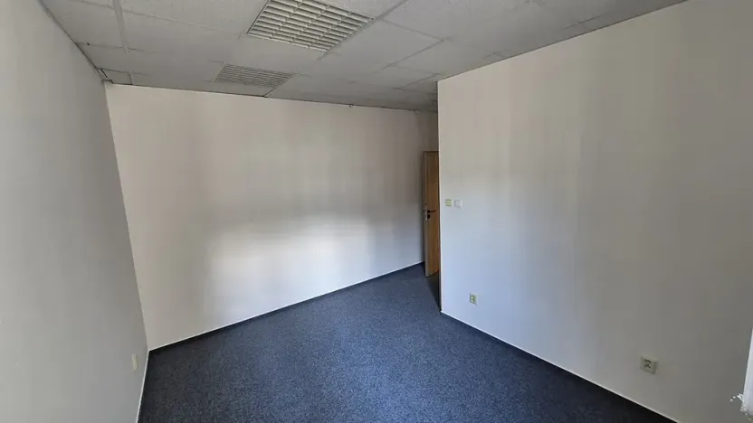 Pronájem kanceláře, Praha - Nové Město, Politických vězňů, 153 m2