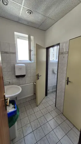 Pronájem kanceláře, Praha - Nové Město, Politických vězňů, 153 m2