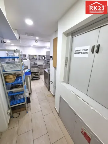 Pronájem restaurace, Mariánské Lázně, Poštovní, 150 m2
