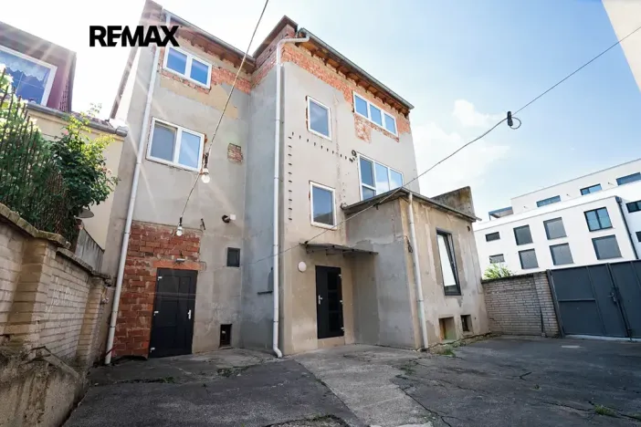 Prodej obchodního prostoru, Kyjov, třída Komenského, 290 m2