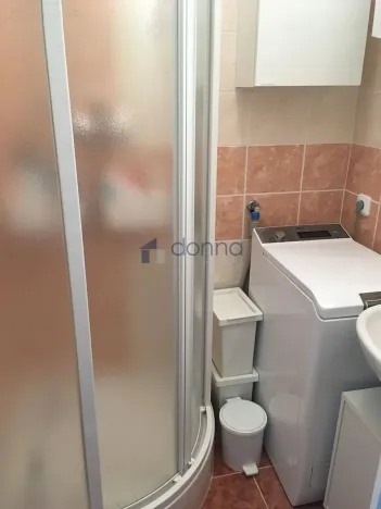 Pronájem bytu 2+kk, Praha, U nových domů I, 44 m2
