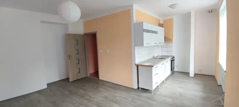 Pronájem bytu 2+kk, Cheb, 48 m2