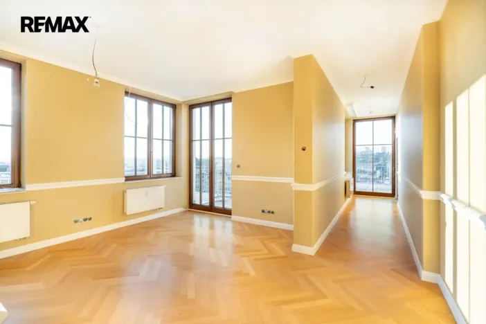 Prodej bytu 6+kk a větší, Karlovy Vary, Svahová, 537 m2
