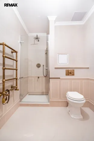 Prodej bytu 6+kk a větší, Karlovy Vary, Svahová, 537 m2