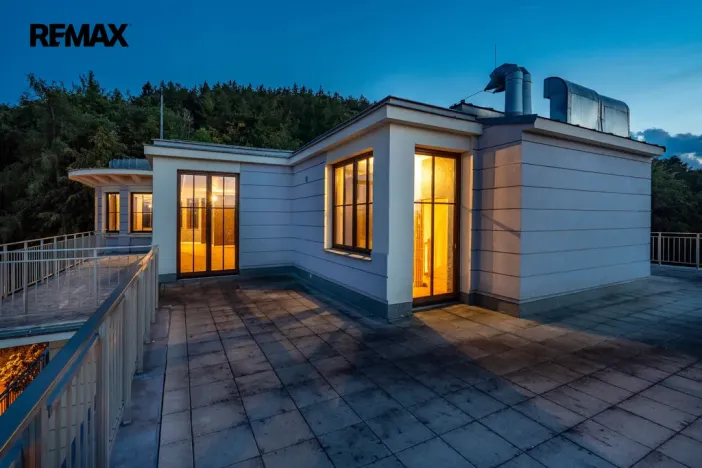 Prodej bytu 6+kk a větší, Karlovy Vary, Svahová, 537 m2
