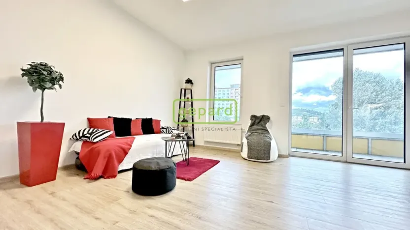 Pronájem bytu 1+kk, Brno - Židenice, Koperníkova, 44 m2