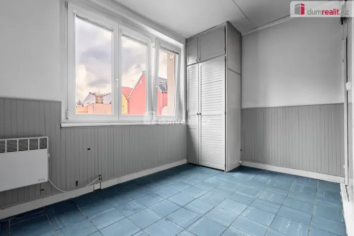 Prodej bytu 2+1, Karlovy Vary - Dvory, Chebská, 62 m2