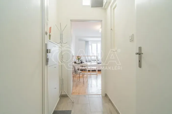 Pronájem bytu 1+kk, Praha - Holešovice, Jankovcova, 27 m2