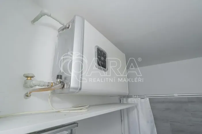 Pronájem bytu 1+kk, Praha - Holešovice, Jankovcova, 27 m2