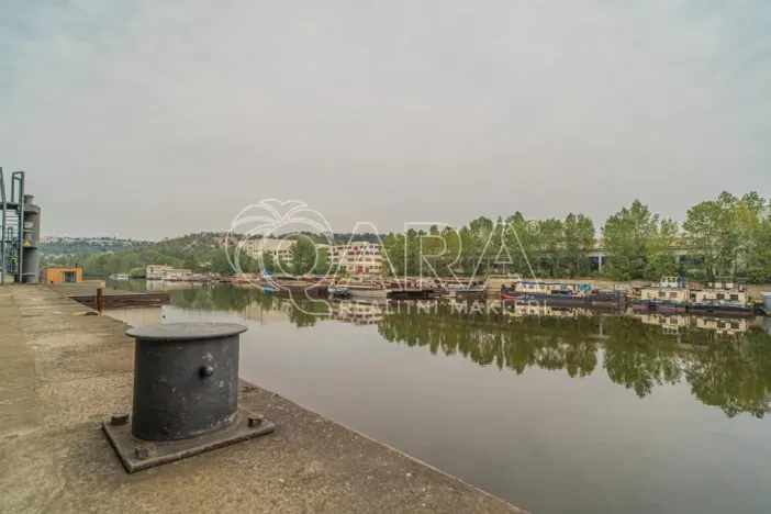 Pronájem bytu 1+kk, Praha - Holešovice, Jankovcova, 27 m2