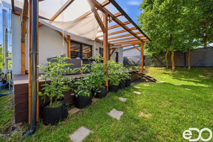 Prodej rodinného domu, Sezemice - Lukovna, 40 m2