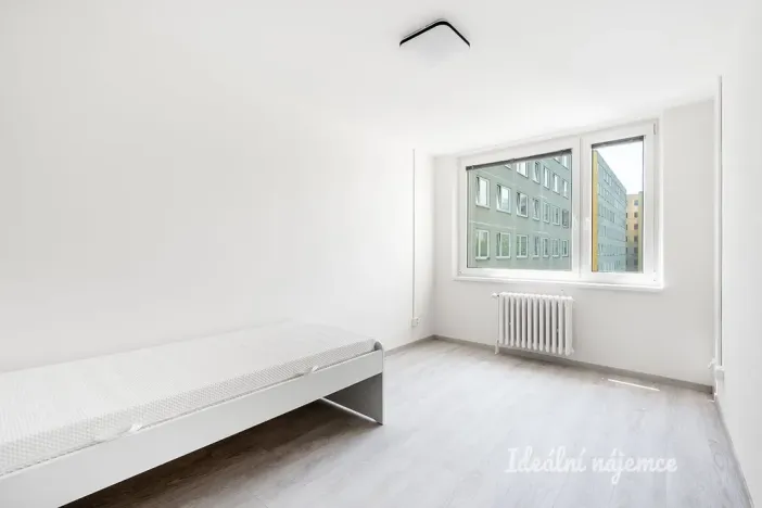 Pronájem bytu 3+1, Praha, Janského, 74 m2