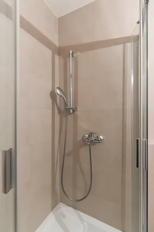 Prodej bytu 2+kk, Praha - Zbraslav, Elišky Přemyslovny, 40 m2