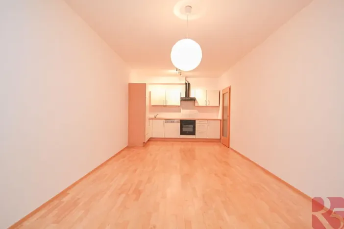 Pronájem bytu 2+kk, Praha - Vysočany, Pod Harfou, 57 m2