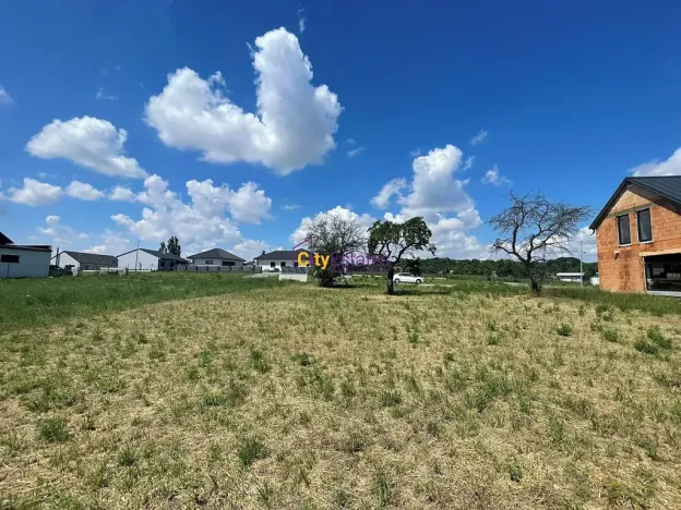 Prodej pozemku pro bydlení, Dobrovice, Na Spravedlnosti, 1090 m2