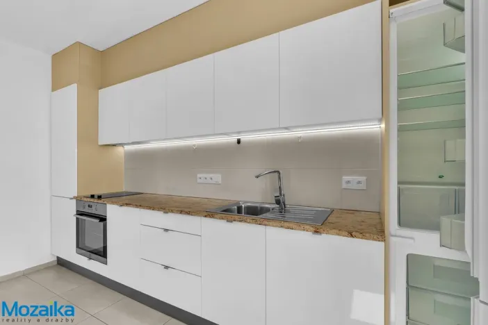 Pronájem bytu 2+kk, Lanškroun - Lanškroun-Vnitřní Město, nám. J. M. Marků, 62 m2