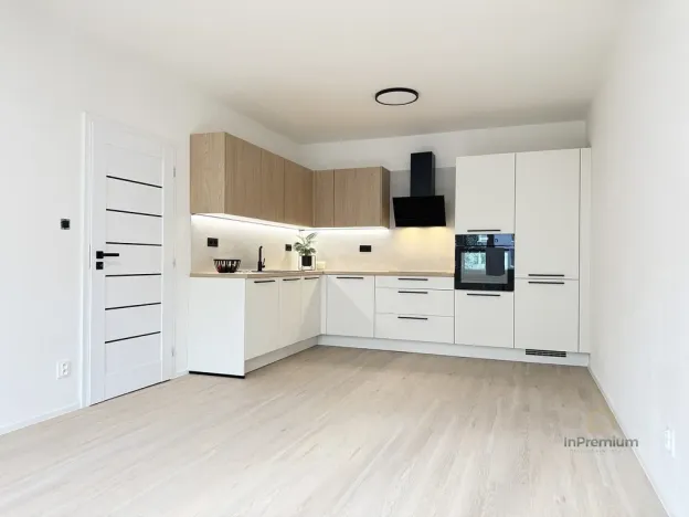 Pronájem bytu 2+kk, Plzeň - Severní Předměstí, Bzenecká, 47 m2