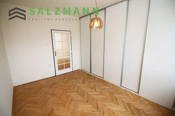 Pronájem bytu 2+1, Plzeň, náměstí Generála Píky, 48 m2