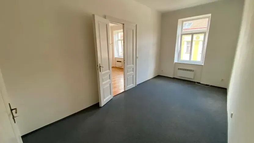 Pronájem bytu 4+1, Brno, Ptašínského, 100 m2