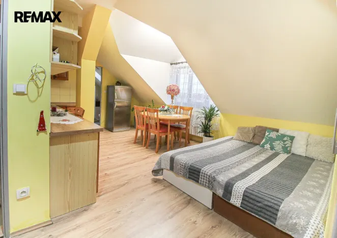 Pronájem bytu 1+kk, Čelákovice - Záluží, Zálužská, 27 m2