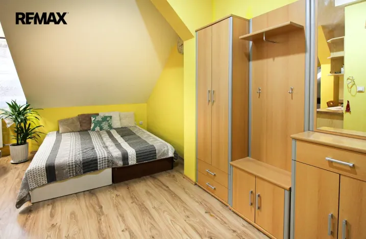 Pronájem bytu 1+kk, Čelákovice - Záluží, Zálužská, 27 m2